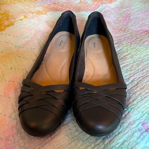 Clarks black flats, size 10, M width. Great work wear!